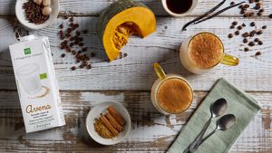 Pumpkin spice alla zucca con bevanda a base di avena